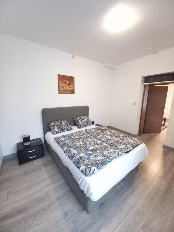 Logement Gare Eupen Esterno foto